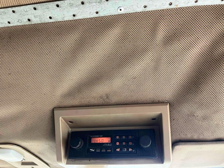 1993-john-deere-7800-image-13