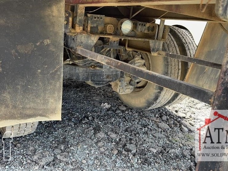 2000-mack-rd690s-image-6