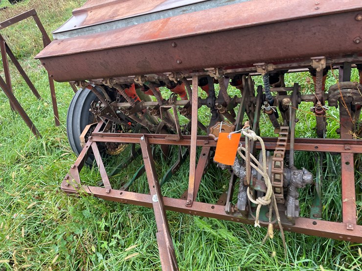 #8115-•-case-seeder-image-21