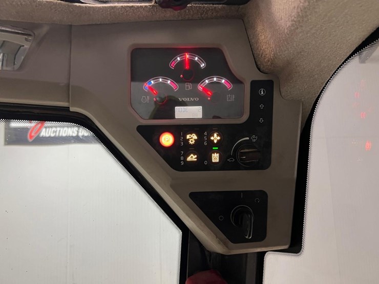 volvo-mc115c-image-19