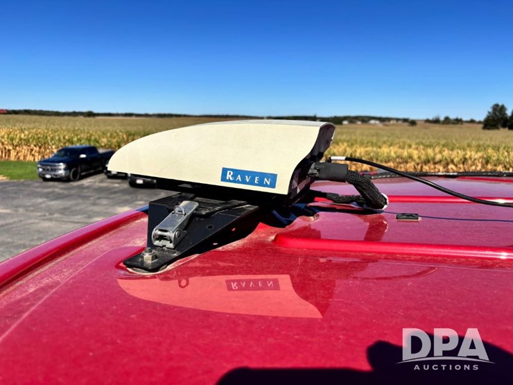 2020-case-ih-patriot-4440-image-92