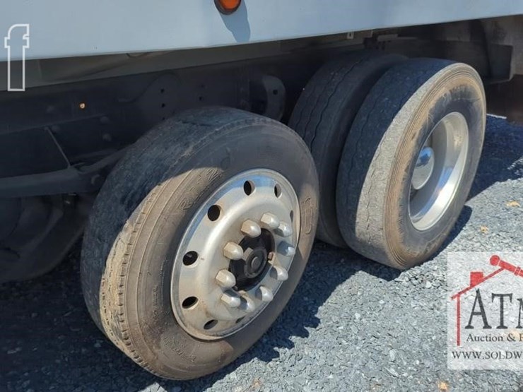 2000-ccc-low-entry-image-6