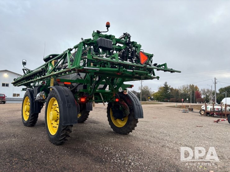 2018-john-deere-r4045-image-8