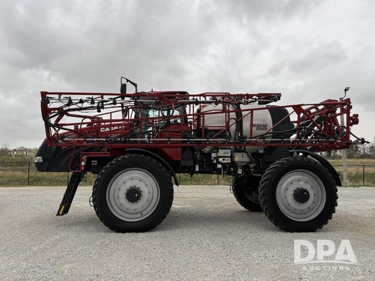 2020-case-ih-trident-5550-image-2