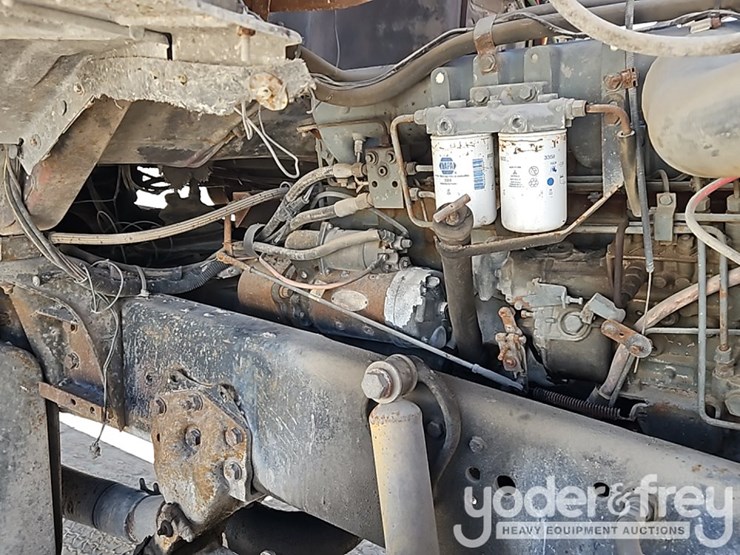 1988-ford-lt8000-image-26