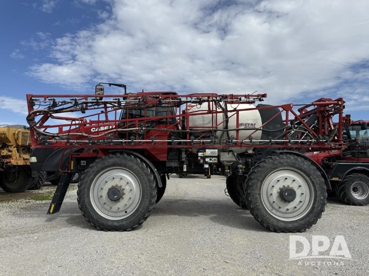 2020-case-ih-trident-5550-image-2
