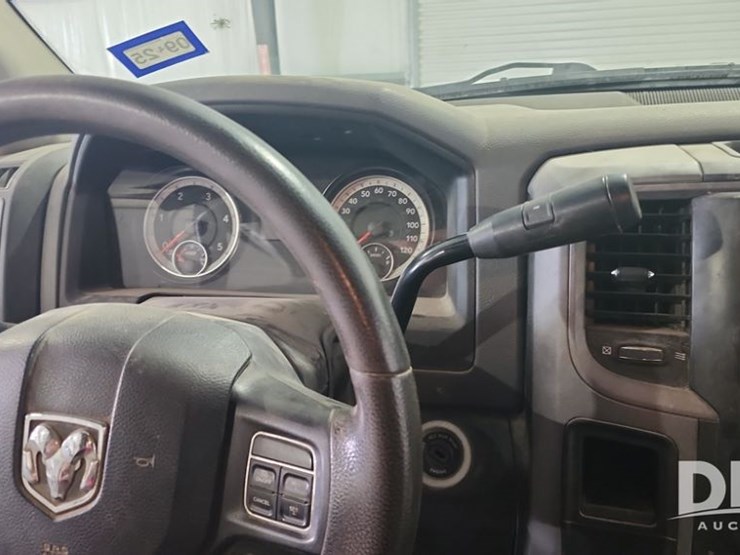 2015-dodge-ram-5500-image-40