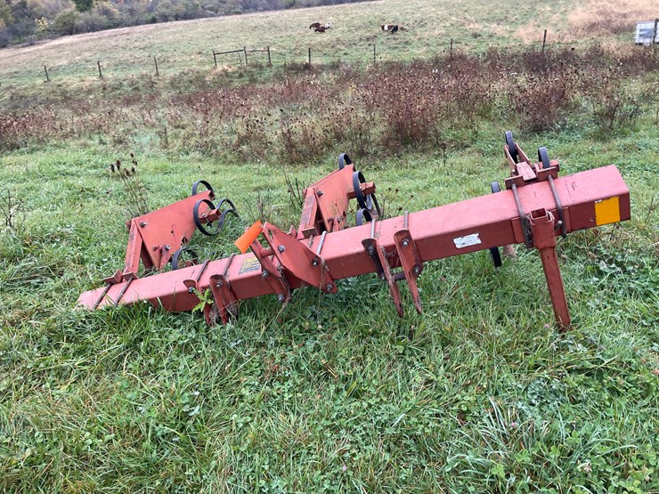 #8126-•-miller-cultivator-image-2