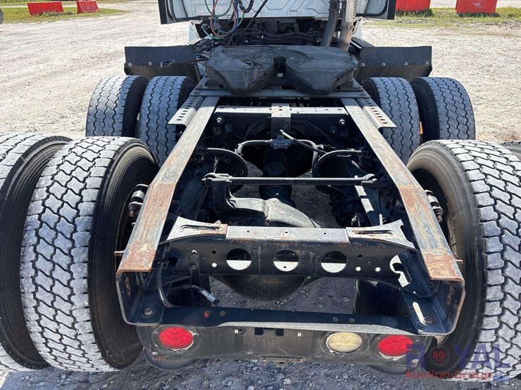 2015-international-transtar-8600-image-16