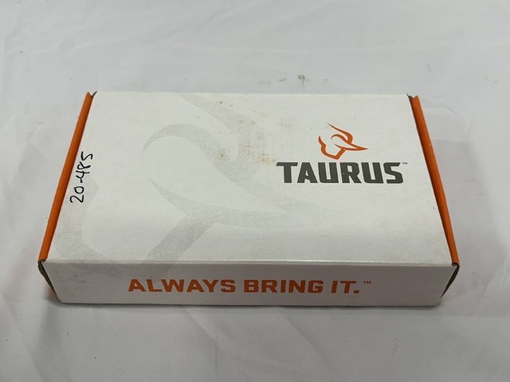 #2025-00067-•-taurus-942m-revolver-image-50