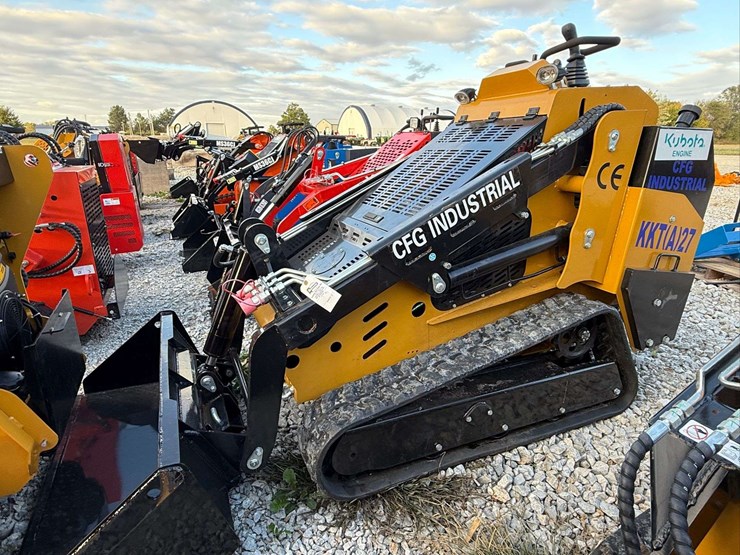 cfg-industrial-kkta27-mini-track-loader-image-1