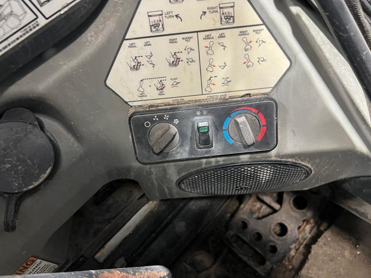 bobcat-t630-image-25