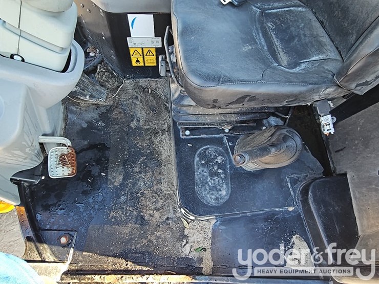 2023-jcb-407-image-23