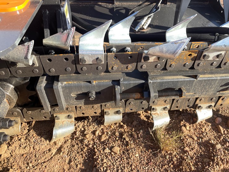 #4051-•-wolverine-hydraulic-trencher-attachment-image-10