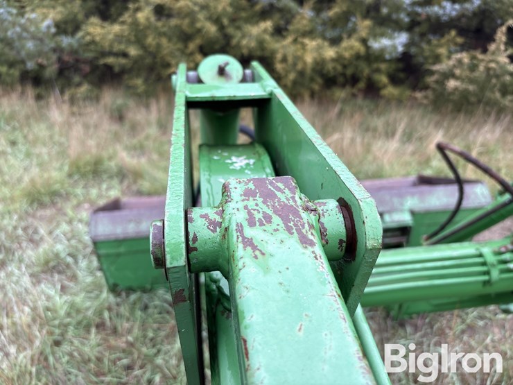 john-deere-260-image-15