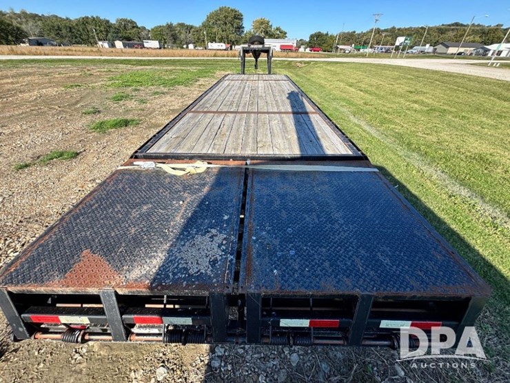 2017-travalong-gooseneck-trailer-(gp11710,-unit-126166)-image-34