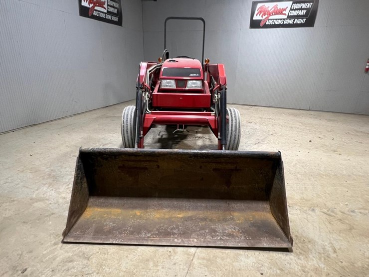 case-ih-3220-image-8