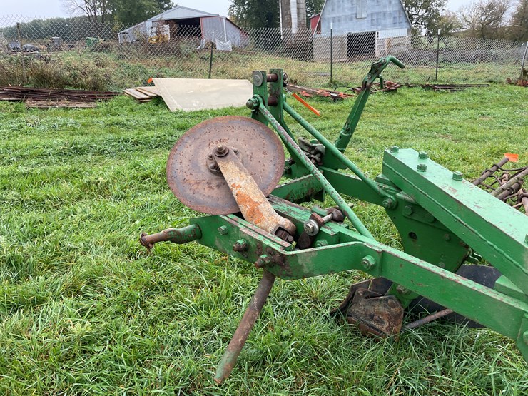 #8141-•-two-bottom-plow-image-9