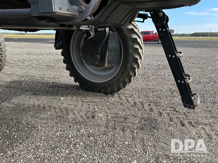 2017-ag-chem-rg1100b-image-24