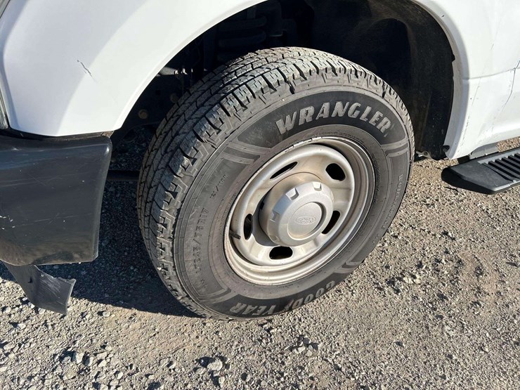 2017-ford-f350-image-19