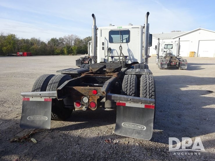 2016-freightliner-coronado-day-cab-glider-truck-(pz13982,-unit-720)-image-21