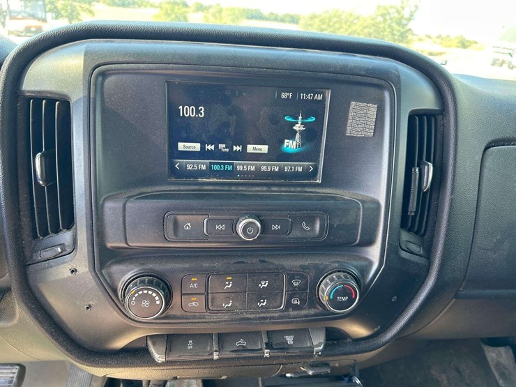 2016-chevrolet-silverado-2500-image-18