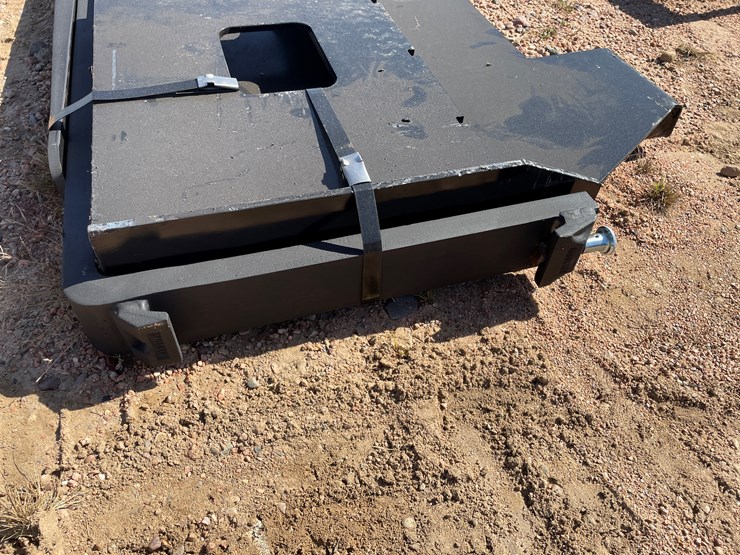 #4136-•-universal-pallet-fork-attachment-image-5