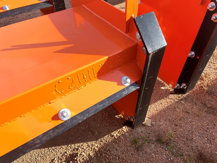 #4061-•-10'-hd-snow-pusher-attachment-image-9