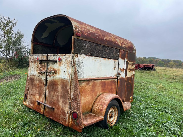 #8038-•-single-axle-horse-trailer-(no-title)-image-5