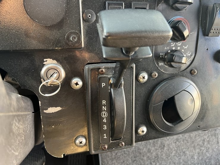 2006-freightliner-mt45-image-34