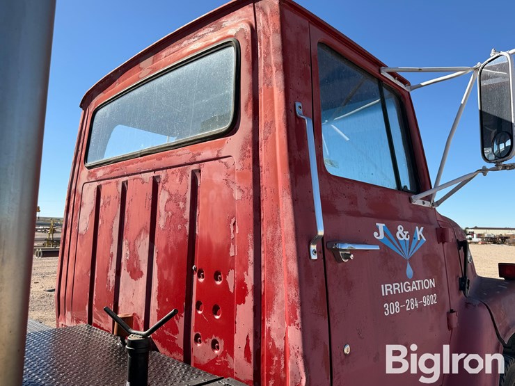 1986-ford-ln7000-image-14