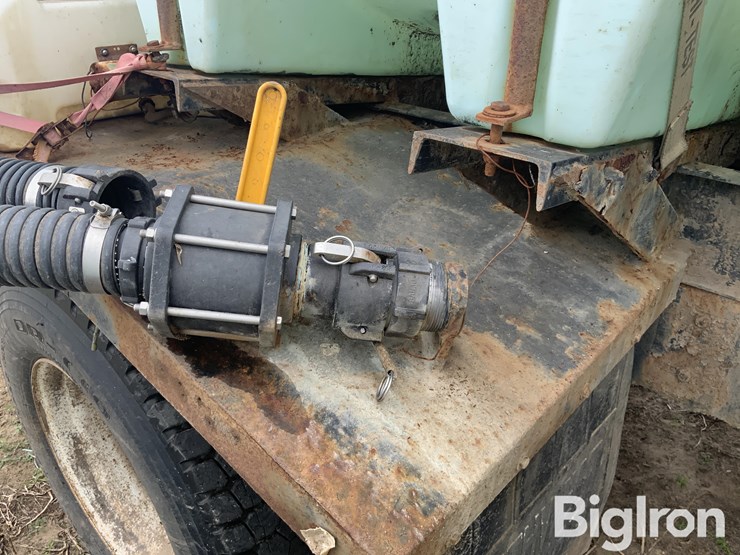 2001-international-4700-image-17