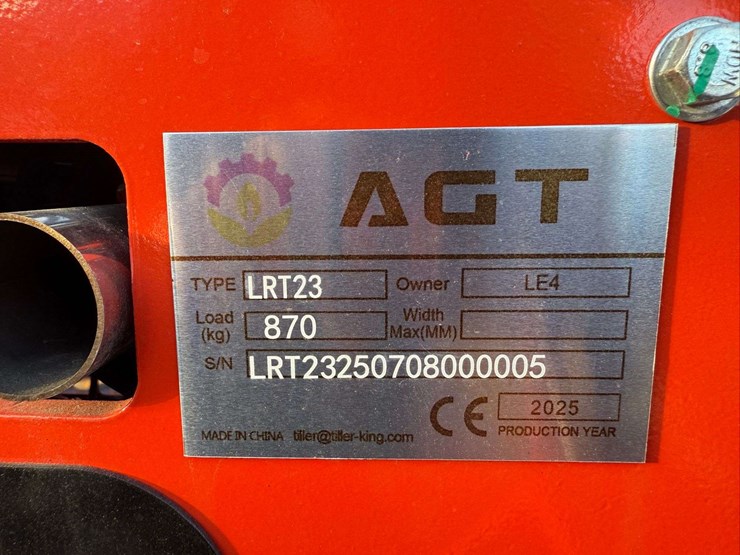 agt-industrial-lrt23-mini-track-loader-image-7