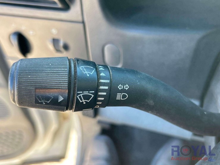 2005-ford-f350-image-15