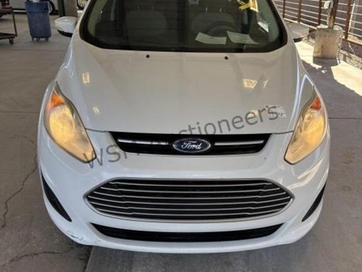 2014-ford-c-max-hybrid-wagon-image-3