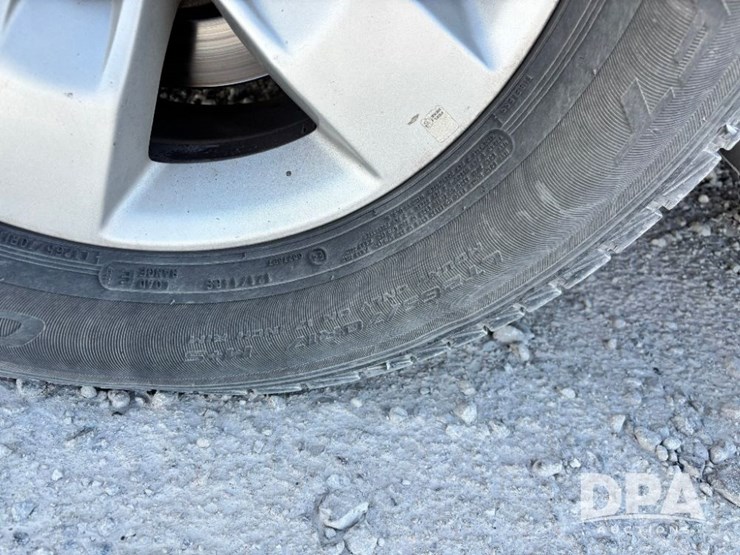 2017-ram-1500-slt-image-20