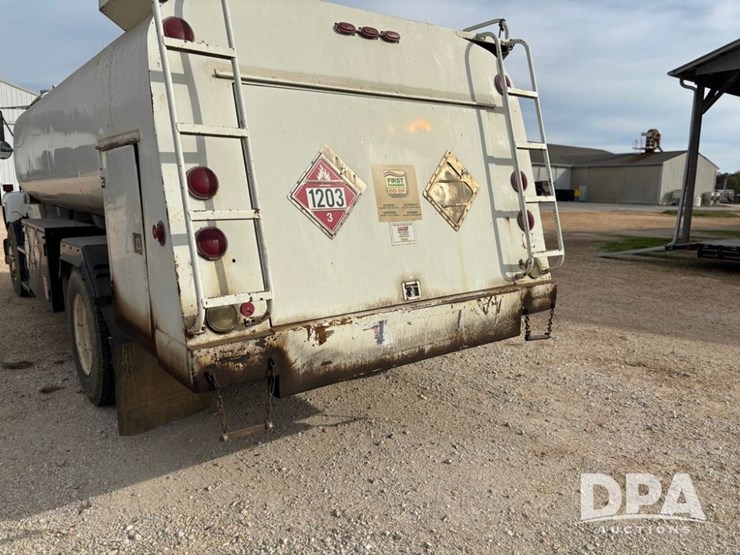 1994-ford-l8000-image-21