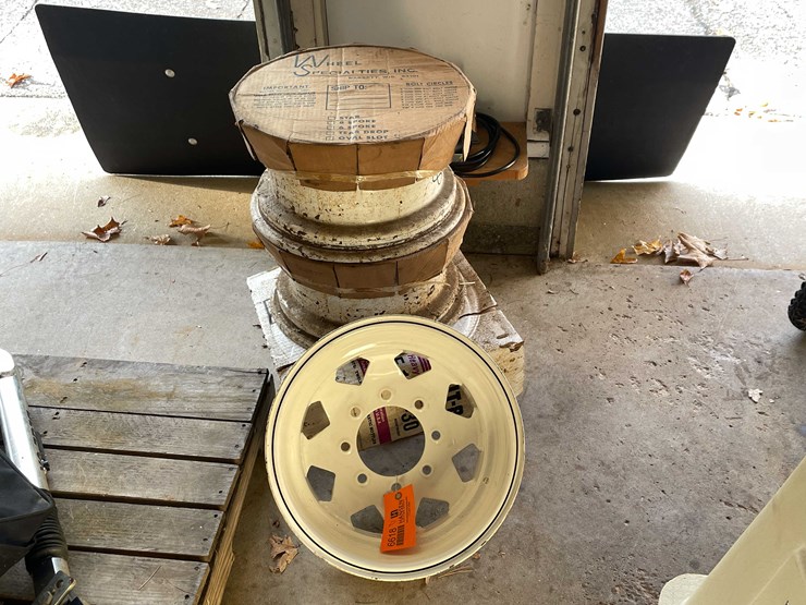 #6618-•-(4)-white-rims-image-1