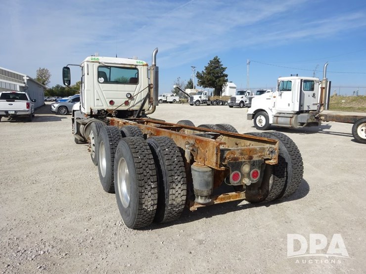 2005-mack-vision-truck-(pz13989,-unit-266)-image-26