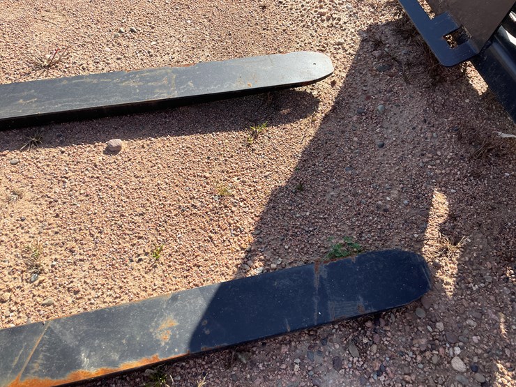 #4090-•-wolverine-pallet-fork-hydraulic-adjustable-attachment-image-15