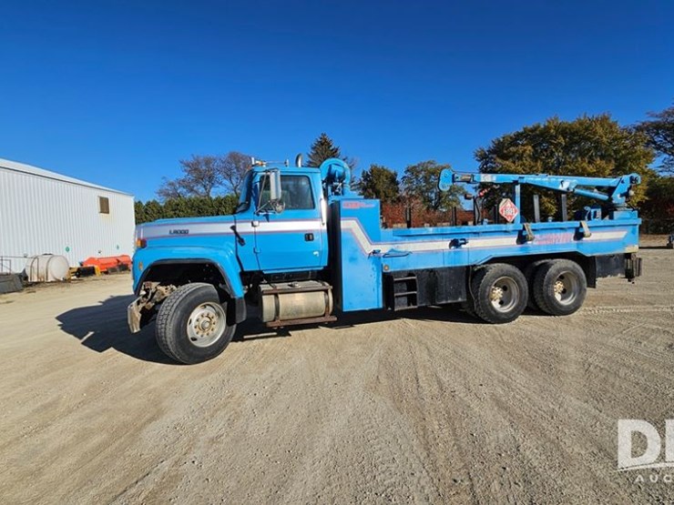 1996-ford-lt9000-image-11