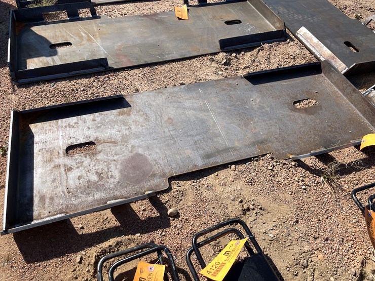 #4122-•-universal-adaptor-plate-image-1