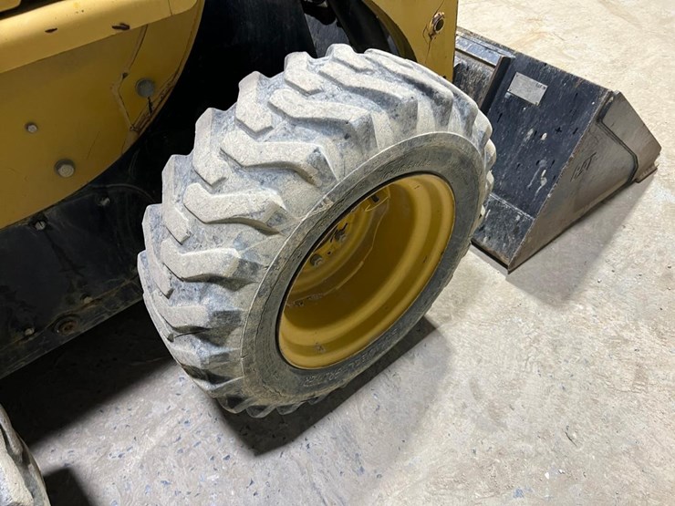 caterpillar-226-image-16