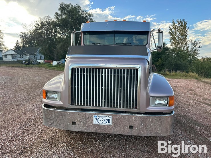 1995-international-9400-image-2