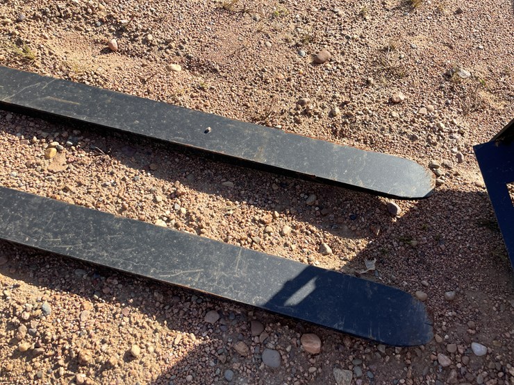 #4089-•-wolverine-pallet-fork-hydraulic-adjustable-attachment-image-15