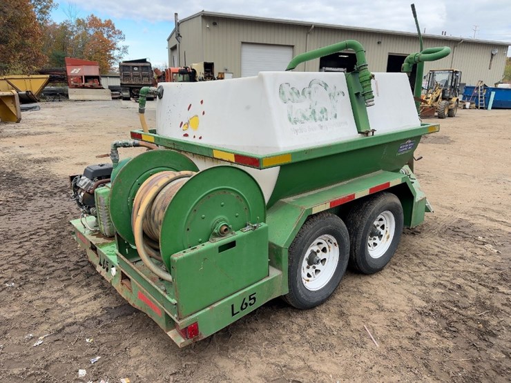 easy-lawn-l65-t/a-tow-behind-hydroseeder-image-5