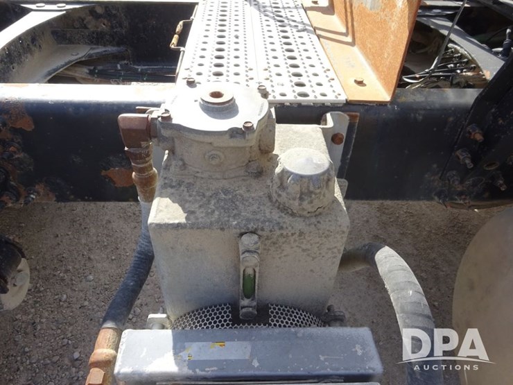 2007-volvo-vnl-day-cab-truck-(pz13987,-unit-110)-image-64