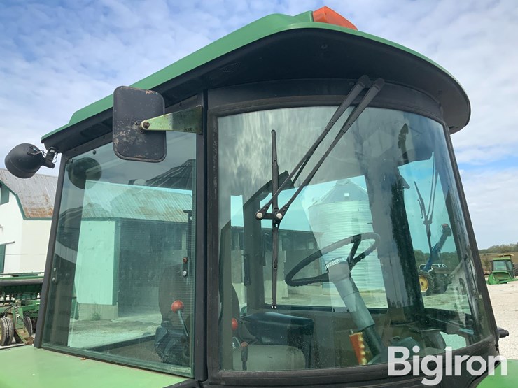 1984-john-deere-2350-image-13