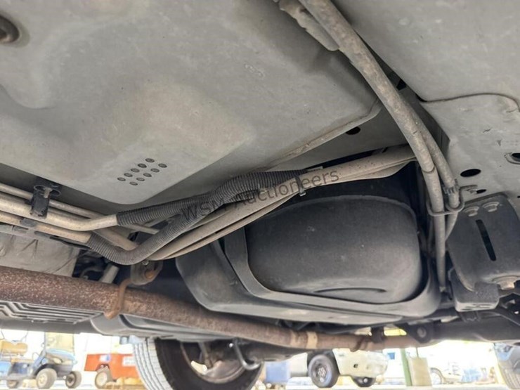 2017-ford-explorer-image-31