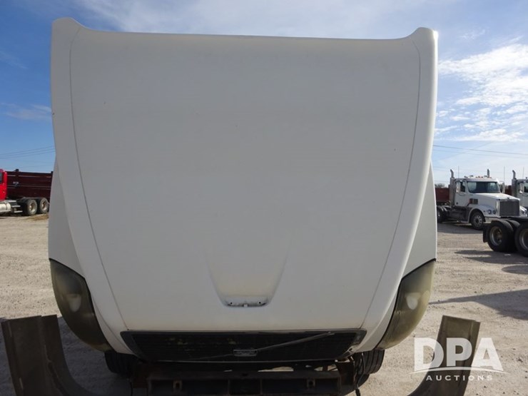 2007-volvo-vnl-day-cab-truck-(pz13987,-unit-110)-image-71